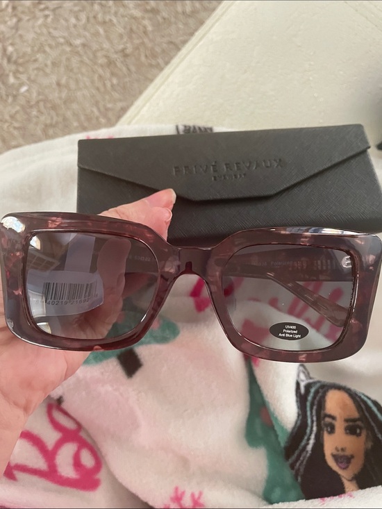 prive revaux Accessories - New prive Revaux Buena Vista Sunglasses - Blush Tort
